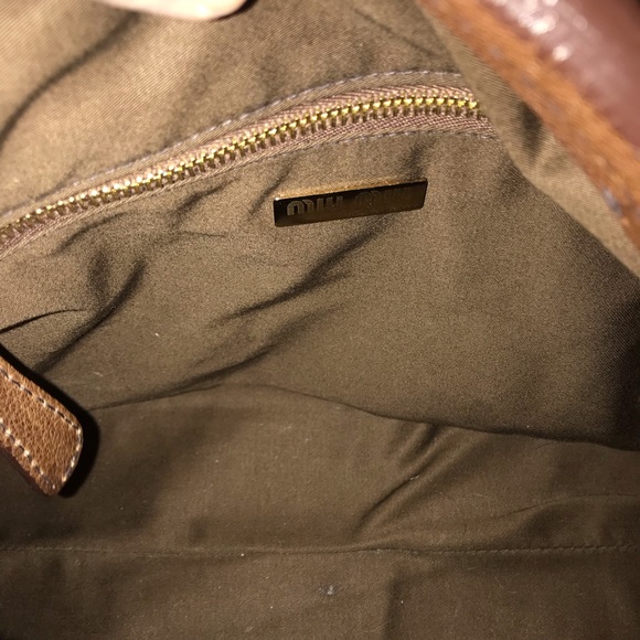 STUNNING Miu Miu brown suede hobo with embroidery - Picture 9 of 11